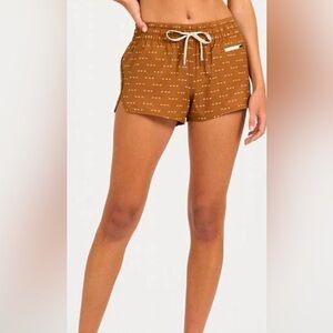 Vuori Women’s XS Clementine 2.0 Shorts: Arrow